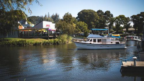 Village West Marina & Resort