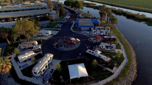 Music in the Park at Riverside RV Park, Village West Marina & Resort